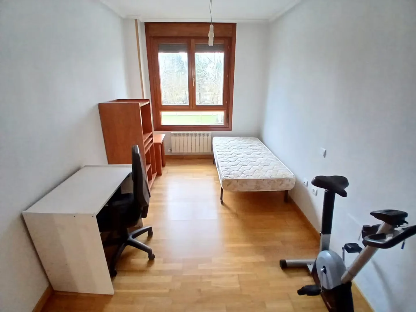 Quarto amigo do estudante em  com comodidades modernas