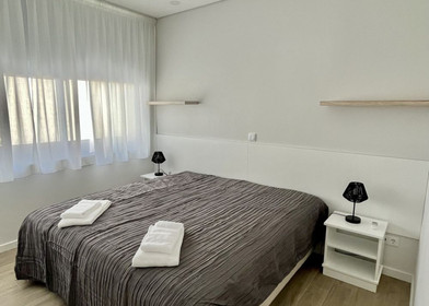 Habitación en alquiler con cama doble Ponta Delgada
