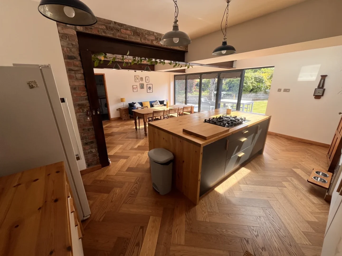 Quarto de estudante em  com área de estudo e instalações partilhadas