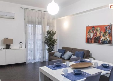 Luminoso e moderno appartamento a Roma