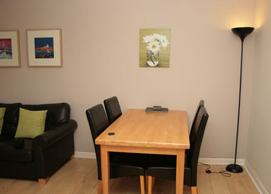 Two bedroom accommodation in Glasgow
