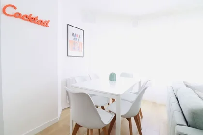Private room at Rue Guiglia, Thiers, image 9 of 10