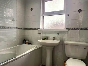 Entire apartment at Warren Close, Lisburn, image 4 of 10