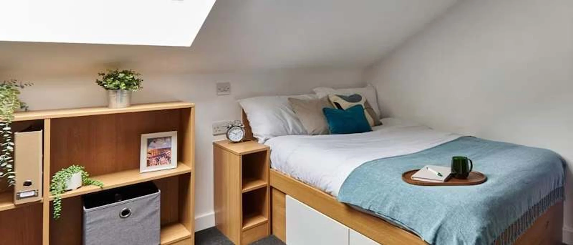 Compact studio apartment ideal for students in 