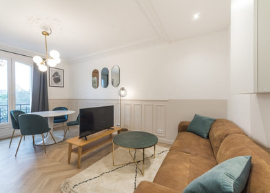 Nowoczesne i jasne mieszkanie w paris