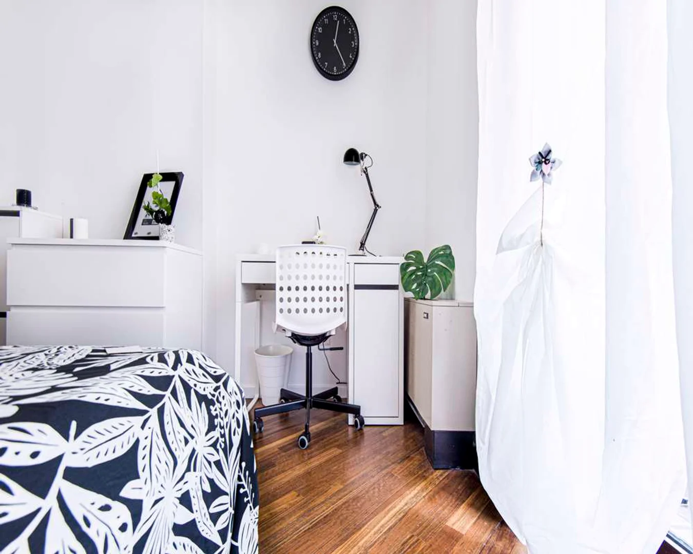 Cozy room for students available in 