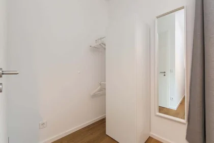 Privatzimmer in der Nazarethkirchstraße 51 (Aufgang A) , 13347 Berlin, Germany, bild 1 von 10