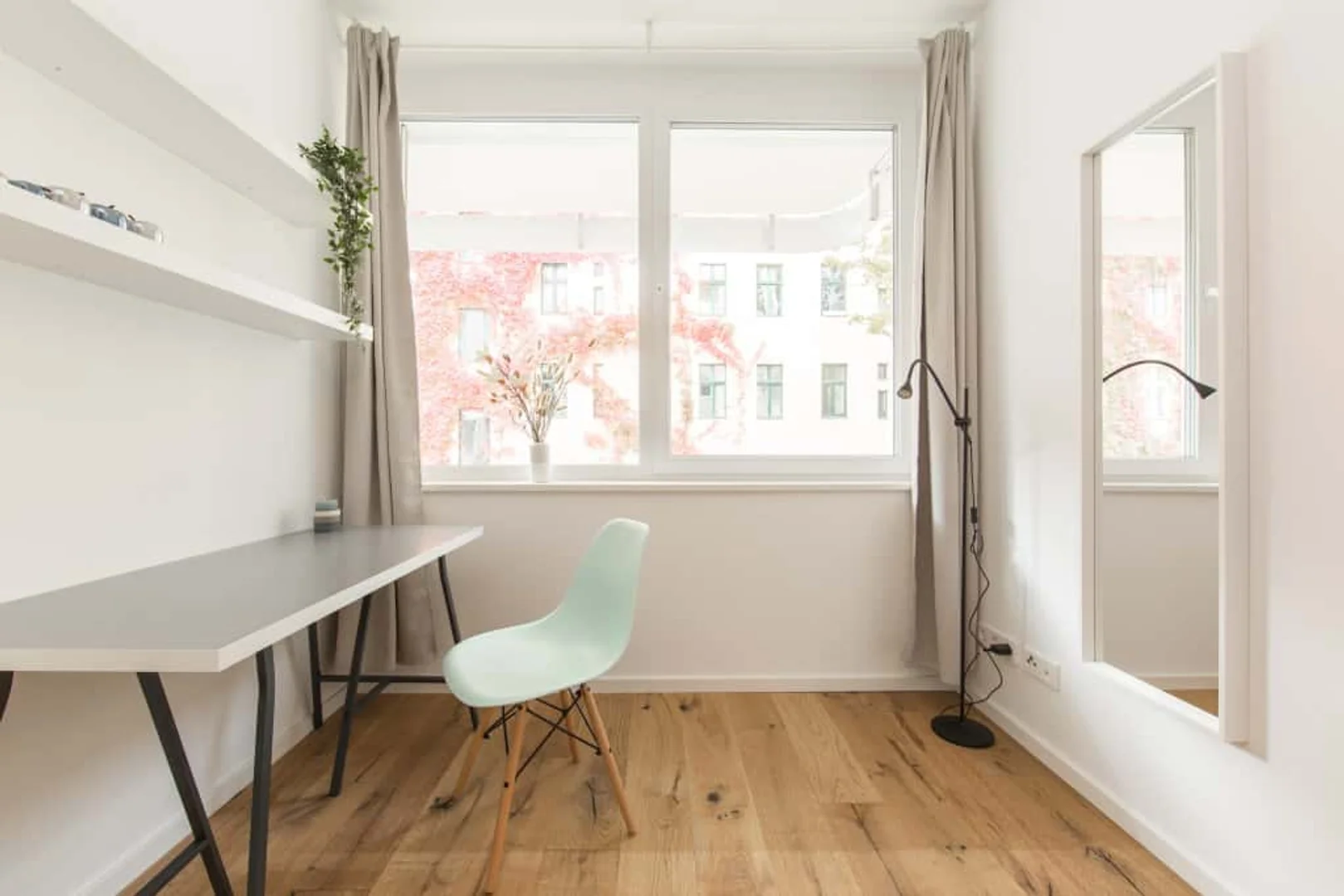 Komfortables und geräumiges Studentenzimmer in 