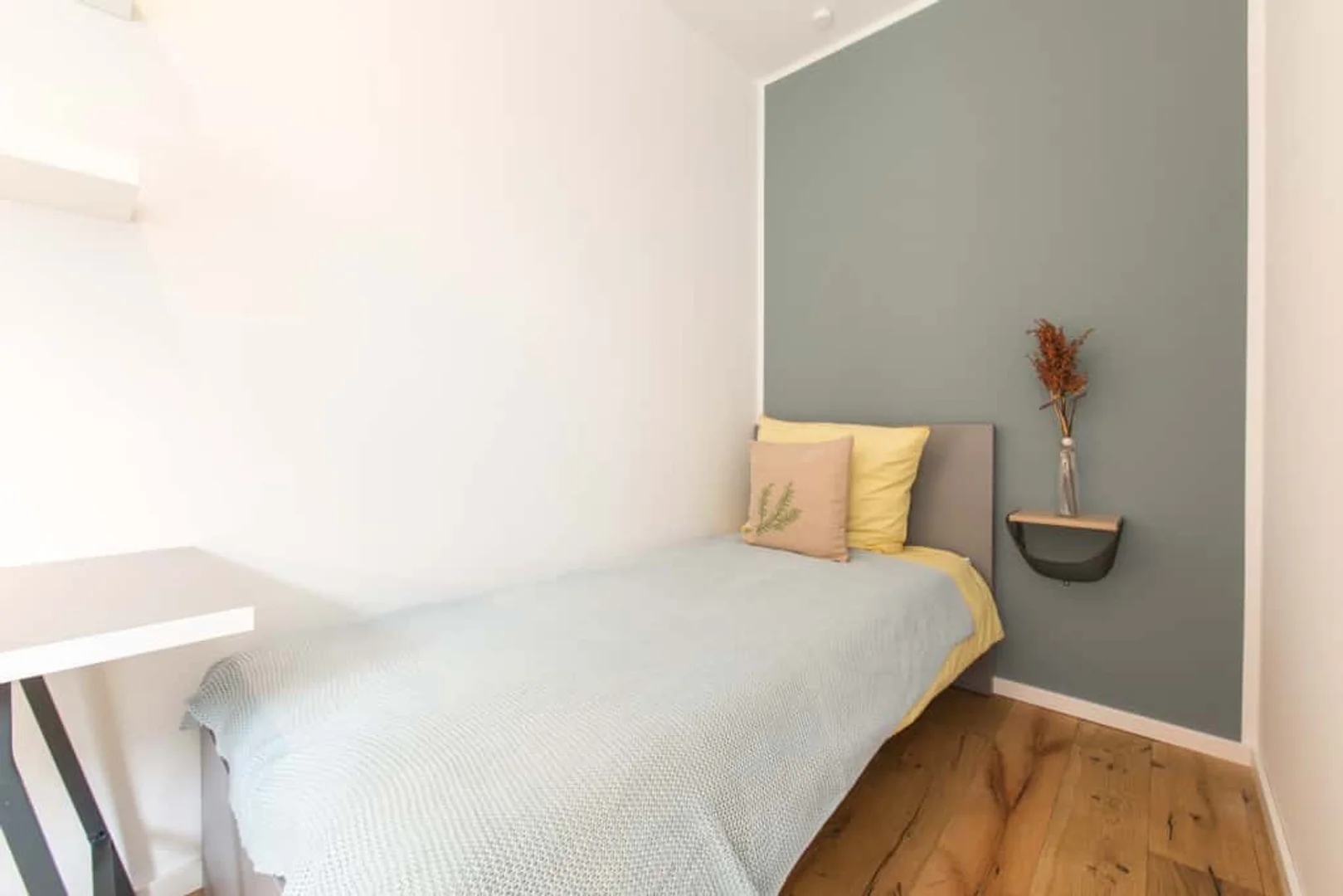 Quarto acolhedor para estudantes disponível em 