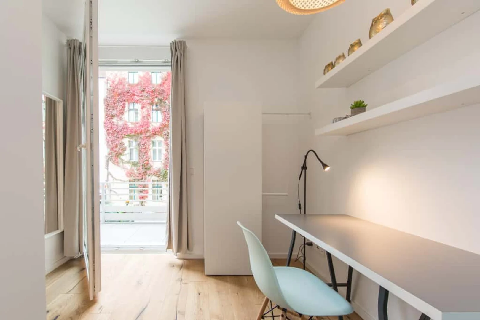 Quarto acolhedor para estudantes disponível em 