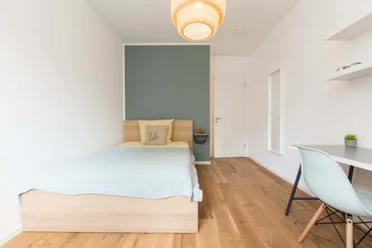 Özel oda konumu Nazarethkirchstraße 51 (Aufgang A) , 13347 Berlin, Germany, 2 20 görüntüsü