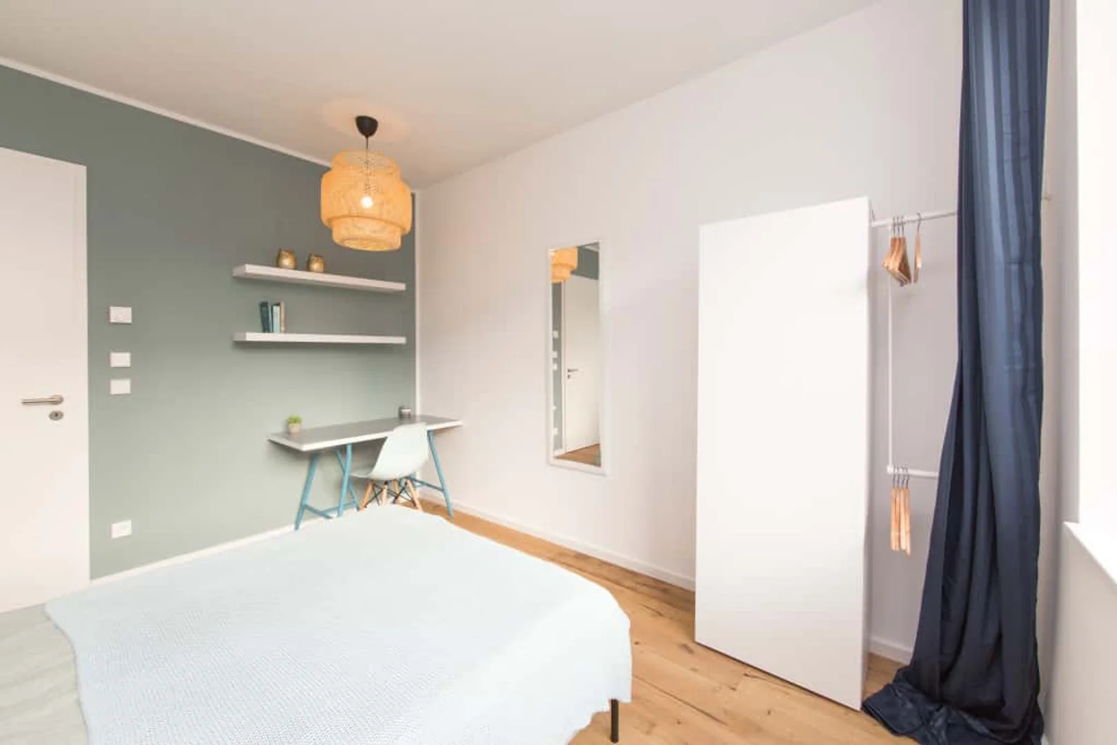 Studentenfreundliches Zimmer in mit modernen Annehmlichkeiten