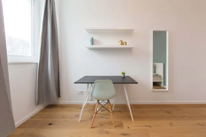 Privatzimmer in der Nazarethkirchstraße 51 (Aufgang C) , 13347 Berlin, Germany, bild 3 von 21