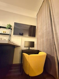 Stanza privata in Schiersteiner Straße, immagine 22 di 35