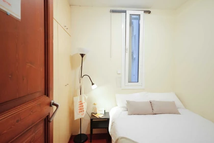 Privatzimmer in der Carrer Gran de Gràcia, 100, bild 2 von 24