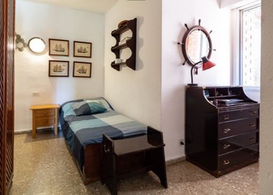 Zimmer mit Doppelbett zu vermieten Valencia