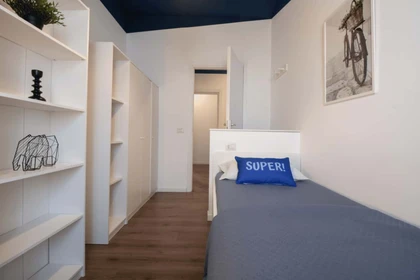 Quarto privado em Via Antonio Cavagna Sangiuliani, 15, 27100 Pavia PV, Italia, imagem 2 de 23