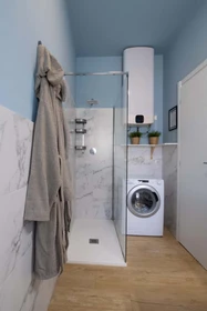 Quarto privado em Via Antonio Cavagna Sangiuliani, 15, 27100 Pavia PV, Italia, imagem 12 de 23