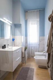 Quarto privado em Via Antonio Cavagna Sangiuliani, 15, 27100 Pavia PV, Italia, imagem 14 de 23
