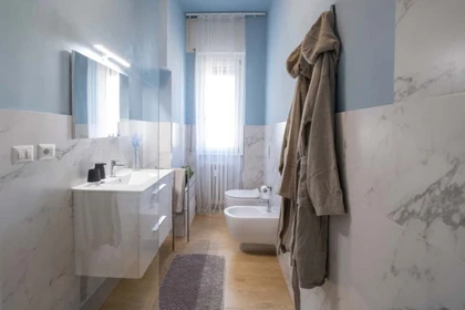 Quarto privado em Via Antonio Cavagna Sangiuliani, 15, 27100 Pavia PV, Italia, imagem 9 de 23