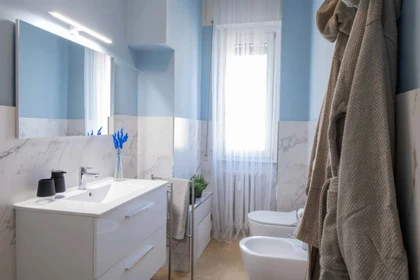 Quarto privado em Via Antonio Cavagna Sangiuliani, 15, 27100 Pavia PV, Italia, imagem 10 de 23