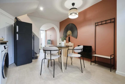 Özel oda konumu 34 Rue Gaston Moutardier, 80000 Amiens, France, 18 23 görüntüsü