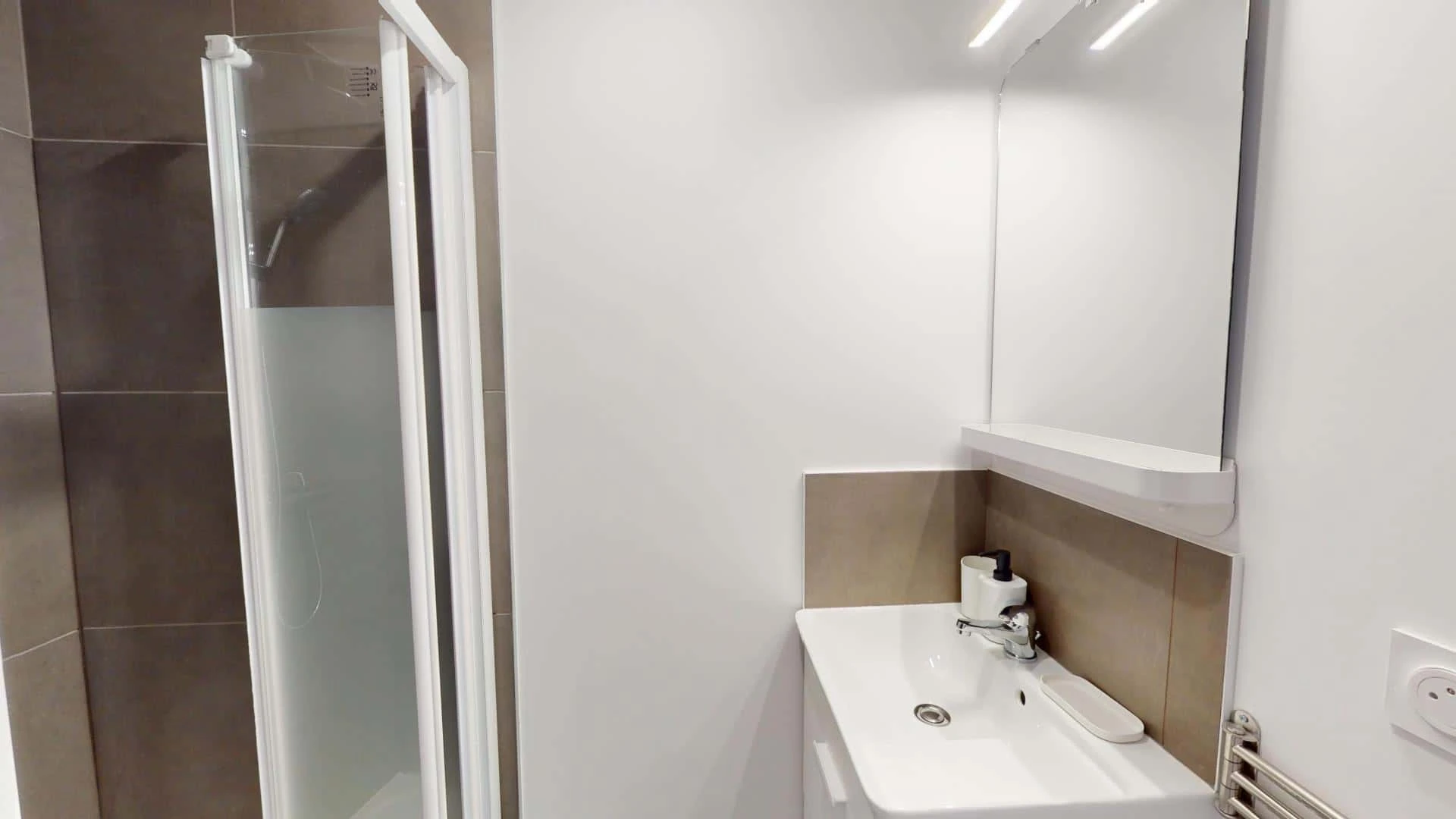 Chambre à louer dans un appartement d'étudiant à , entièrement meublée