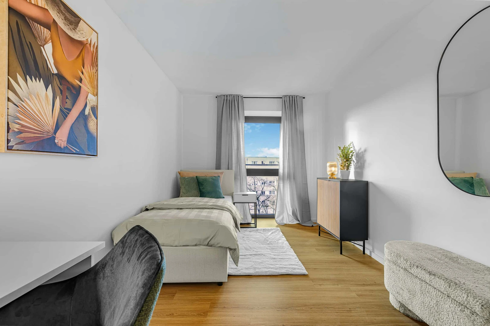 Budget-friendly student room close to campus in 