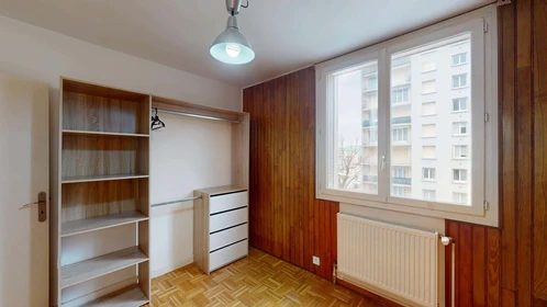 Apartamento inteiro em 4 Rue Honoré Daumier, 38400 Saint-Martin-d'Hères, France, imagem 13 de 29