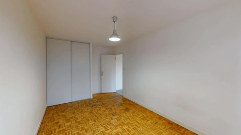 Apartamento inteiro em 4 Rue Honoré Daumier, 38400 Saint-Martin-d'Hères, France, imagem 19 de 29