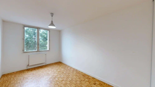 Apartamento inteiro em 4 Rue Honoré Daumier, 38400 Saint-Martin-d'Hères, France, imagem 21 de 29