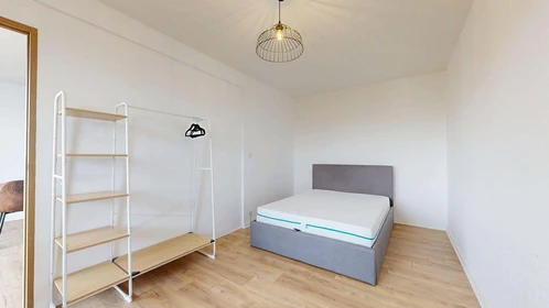 Private room at 4 Rue des Sources, 25000 Besançon, France, image 2 of 25