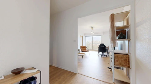Private room at 4 Rue des Sources, 25000 Besançon, France, image 20 of 25