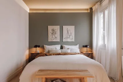 Dairenin tamamı konumu Carrer de Verdi, 225, Gràcia, 08024 Barcelona, Spain, 11 20 görüntüsü