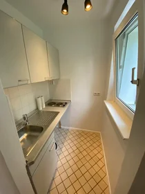 Gesamte Unterkunft in der Platanenweg, Bezirk Treptow-Köpenick, bild 5 von 6