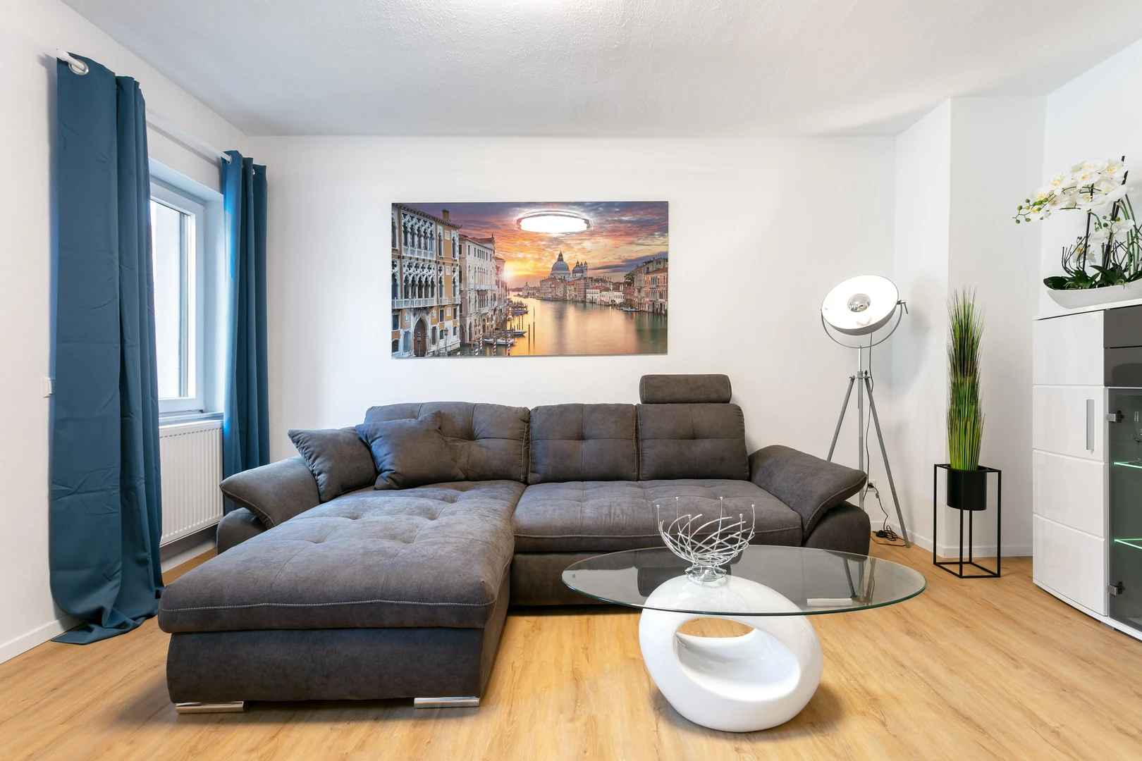 Zimmer in Studentenwohnung in  zu vermieten, voll möbliert