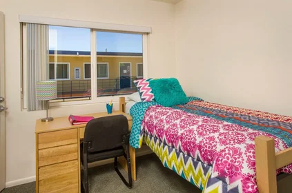Dairenin tamamı Ikamet yerinde konumu Tropicana Del Norte, 6585 El Colegio Rd, Goleta, CA 93117, USA, 3 16 görüntüsü