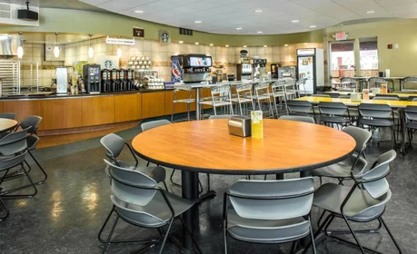 Dairenin tamamı Ikamet yerinde konumu Tropicana Del Norte, 6585 El Colegio Rd, Goleta, CA 93117, USA, 9 16 görüntüsü
