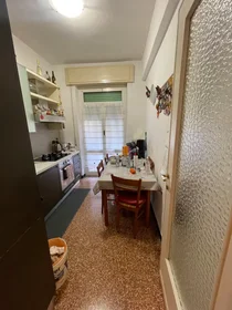 Stanza condivisa in Via Arturo Ferretto, San Fruttuoso, immagine 10 di 10