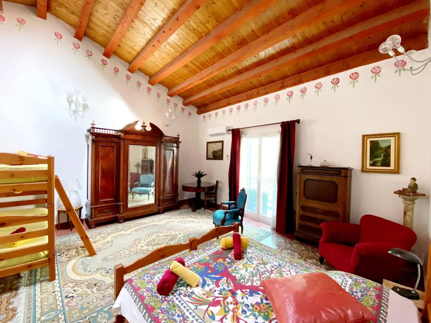 Habitación para estudiantes en  con área de estudio y facilidades compartidas