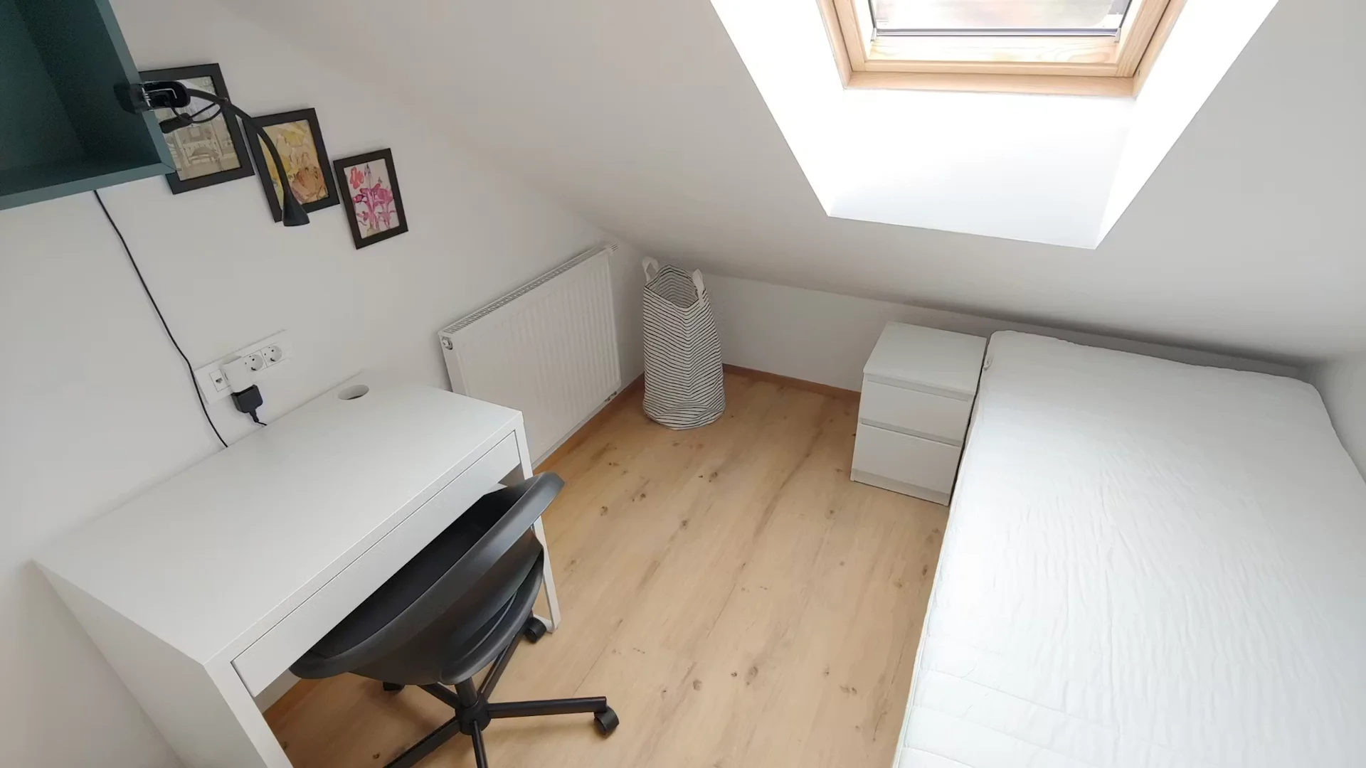 Habitación estudiantil económica cerca del campus en