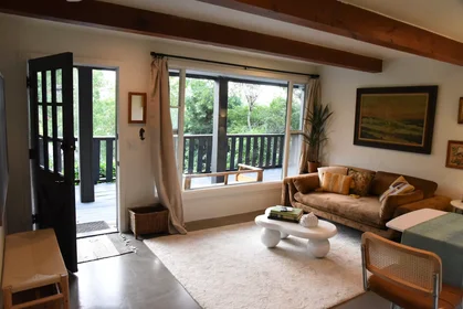 Appartamento intero in North Sycamore Avenue, Central LA, immagine 6 di 10