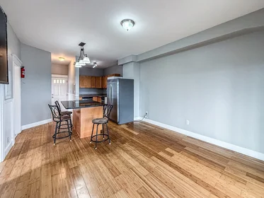 Logement entier en résidence à 120, Gladstone St., Unit 3, East Boston, Boston, MA, 02128, image 11 de 15