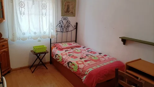 Quarto privado em Calle las Hayas, , imagem 1 de 6