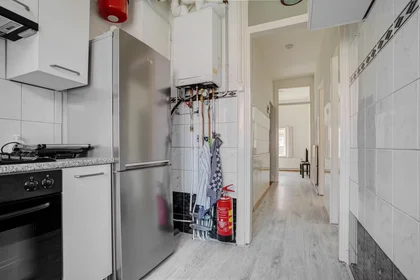 Shared room at Beetsstraat, Laak, image 8 of 10