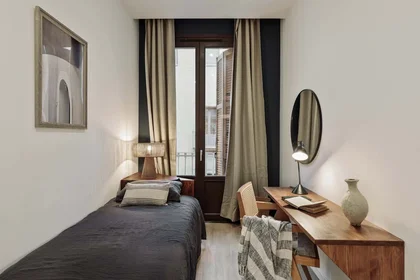 Dairenin tamamı konumu Carrer de les Jonqueres, 9, Ciutat Vella, 08003 Barcelona, Spain, 4 29 görüntüsü