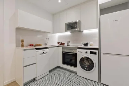 Dairenin tamamı konumu Carrer de les Jonqueres, 9, Ciutat Vella, 08003 Barcelona, Spain, 10 29 görüntüsü