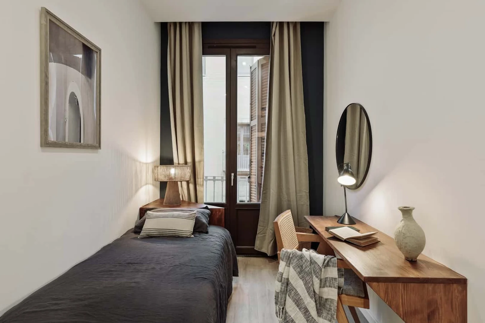 Carrer de les Jonqueres, 9, Ciutat Vella, 08003 Barcelona, Spain