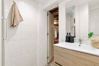 Całe miejsce Carrer de la Victòria, 1, Ciutat Vella, 08003 Barcelona, Spain, obraz 14 23