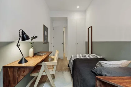 整套公寓 在 Carrer de les Jonqueres, 11, Ciutat Vella, 08003 Barcelona, Spain, 29的图像18
